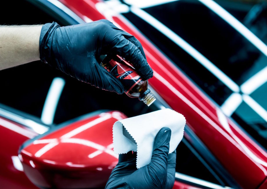 Pielęgnacja lakieru samochodowego – jak prawidłowo dbać o lakier?