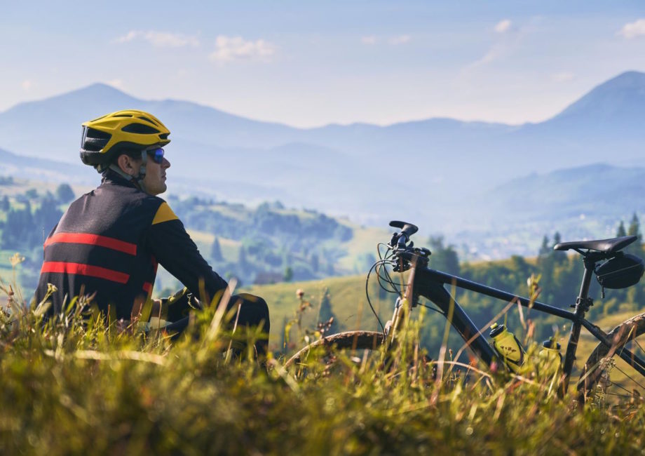 Korzyści z wykupienia polisy OC oraz NNW dla rowerzystów
