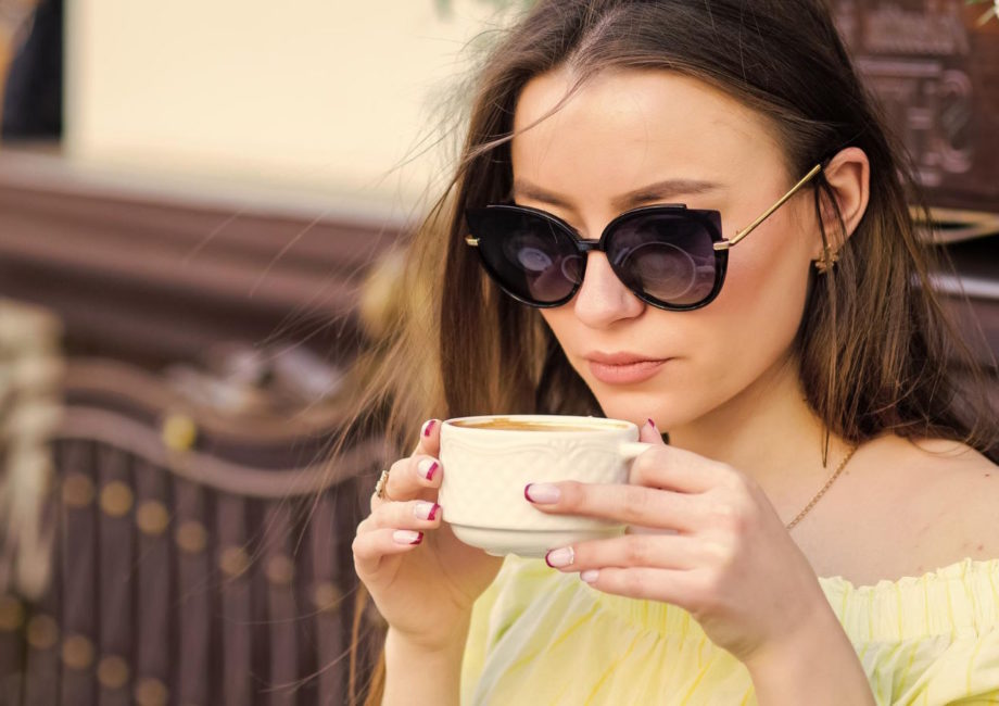 Korzyści inwestycji w markowe okulary słoneczne: Czy warto?