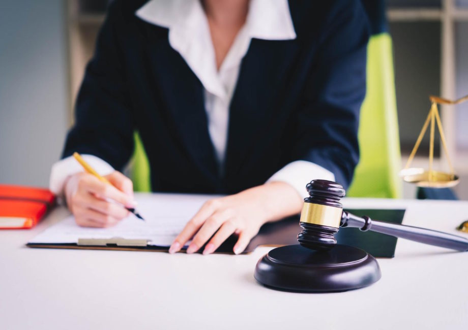 Ochrona prawna radcy prawnego – dlaczego jest kluczowa?