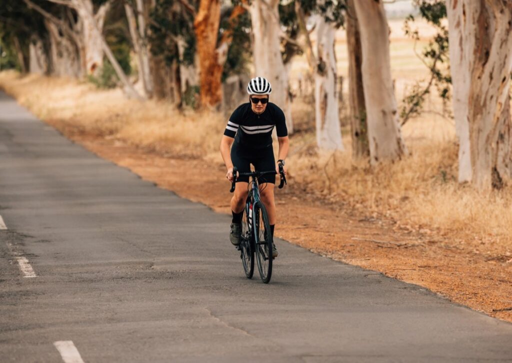 W ostatnich latach obserwujemy w Polsce znaczący wzrost popularności rowerów jako środka transportu oraz formy aktywności fizycznej